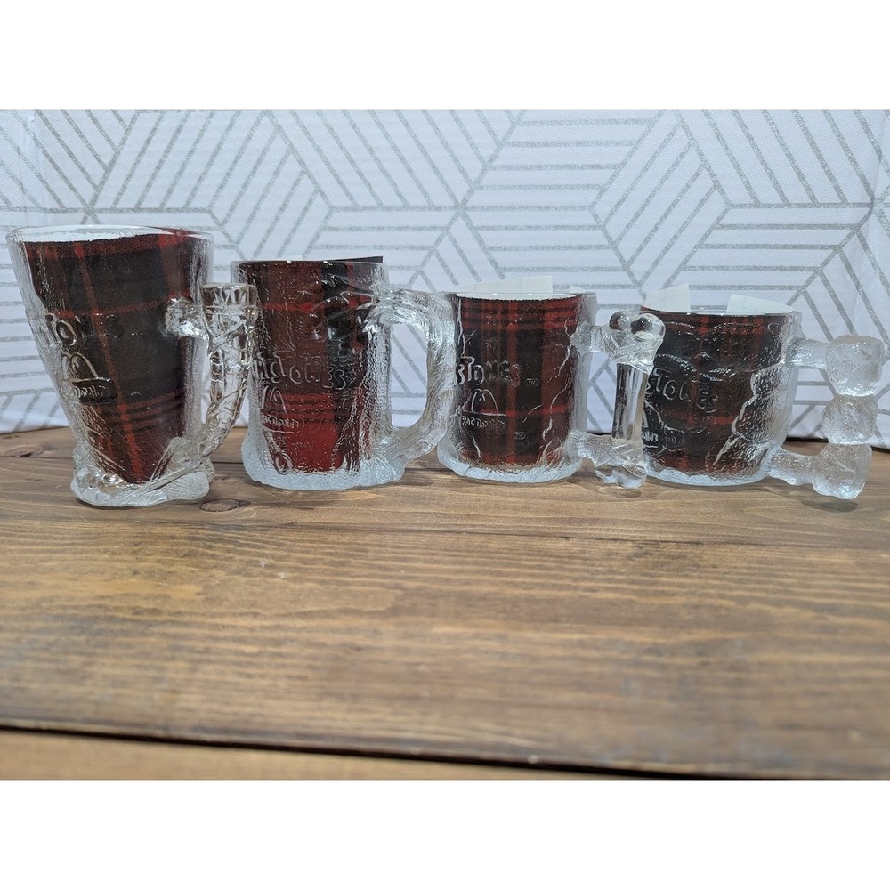 Vintage 1993 McDonald's Collectible the Flintstones Set of 8 Glass Mugs